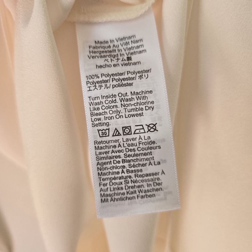 NWT J.Crew Ivory Long Sleeve Button-Back Top in Everyday Crepe - Picture 14 of 14